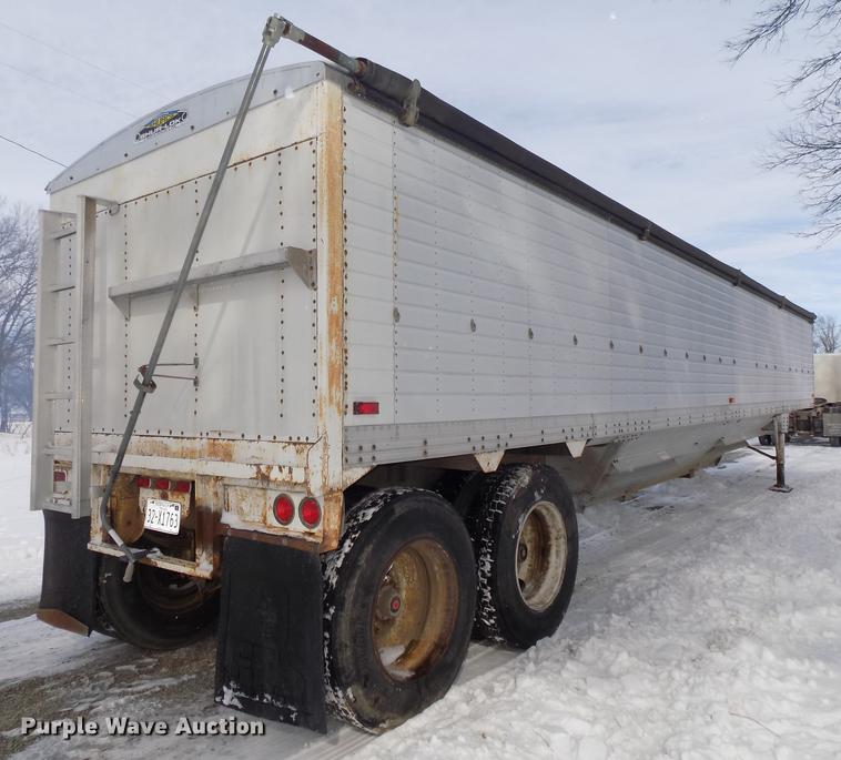 image for item DE7608 1980 Timpte double hopper bottom grain trailer