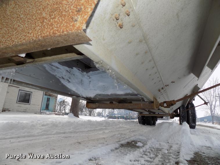 image for item DE7608 1980 Timpte double hopper bottom grain trailer