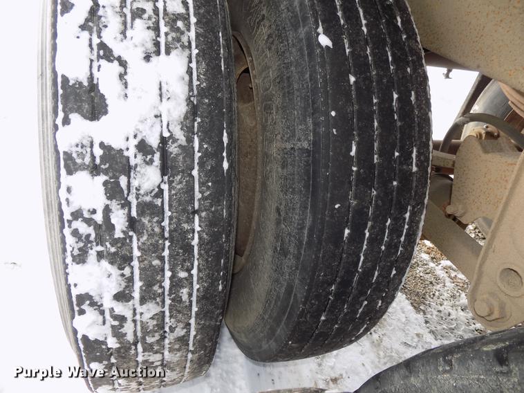 image for item DE7608 1980 Timpte double hopper bottom grain trailer