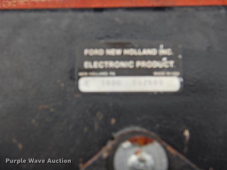 image for item DF2507 1989 New Holland 855 round baler