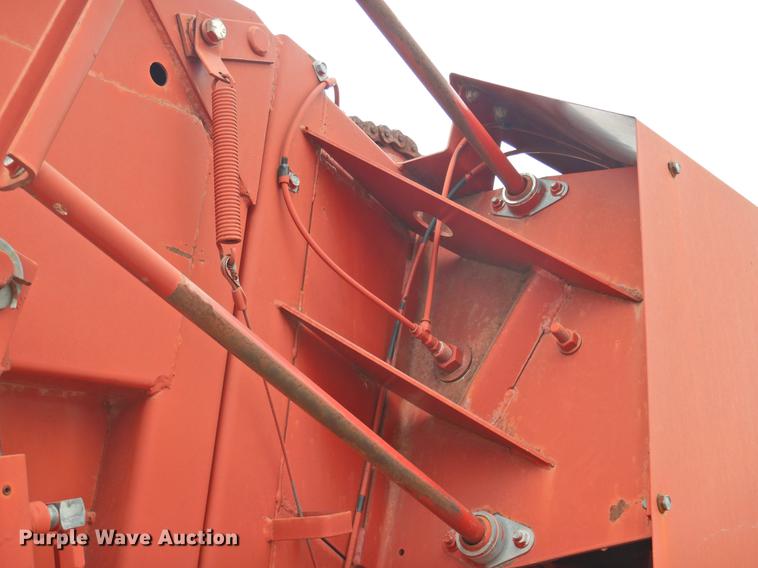 image for item DF2507 1989 New Holland 855 round baler