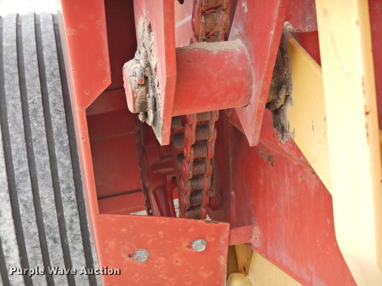 image for item DF2507 1989 New Holland 855 round baler