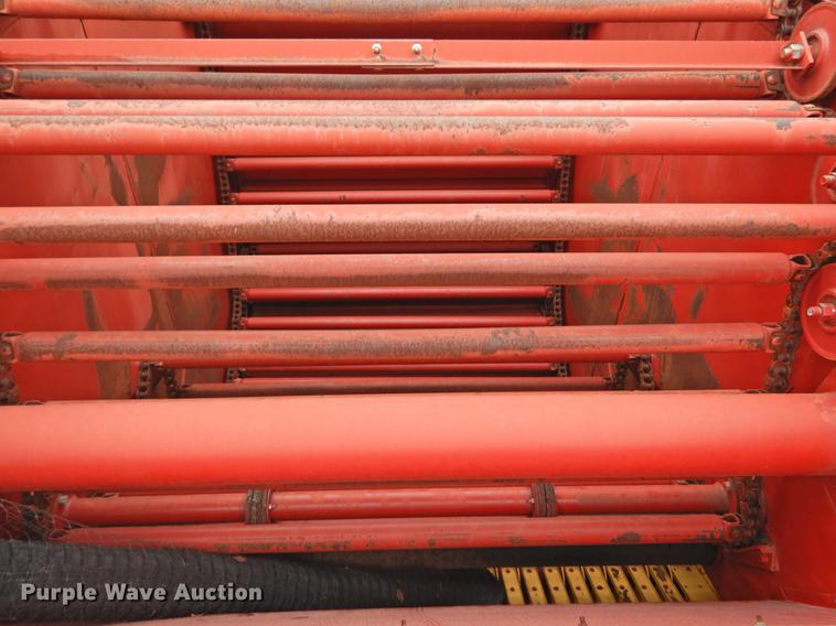 image for item DF2507 1989 New Holland 855 round baler