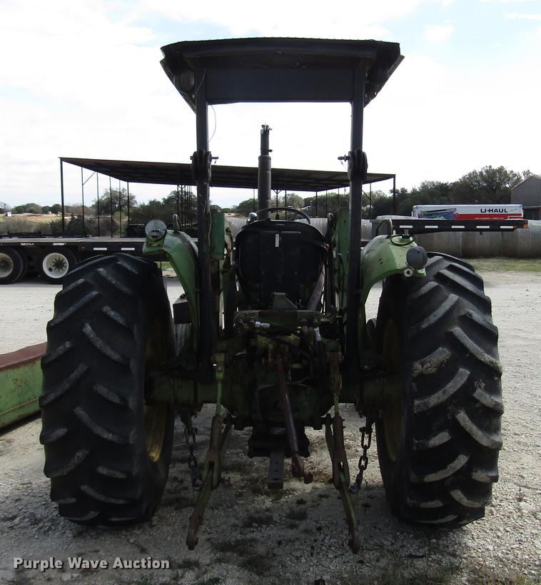 image for item DF2513 1984 John Deere 1650 tractor