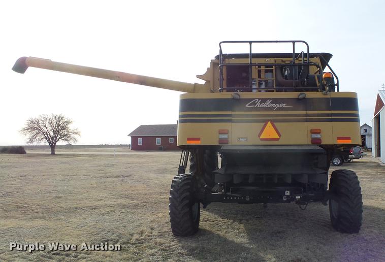 image for item DF2954 2005 Challenger 670 combine