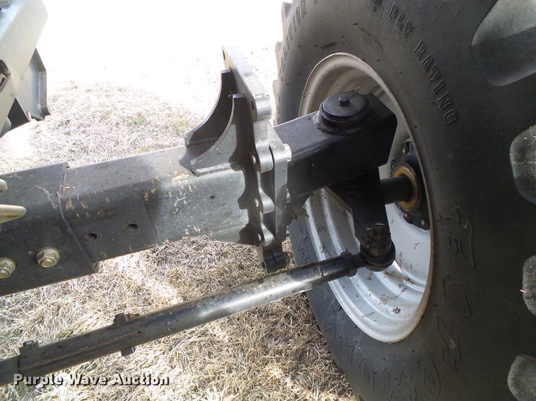 image for item DF2954 2005 Challenger 670 combine