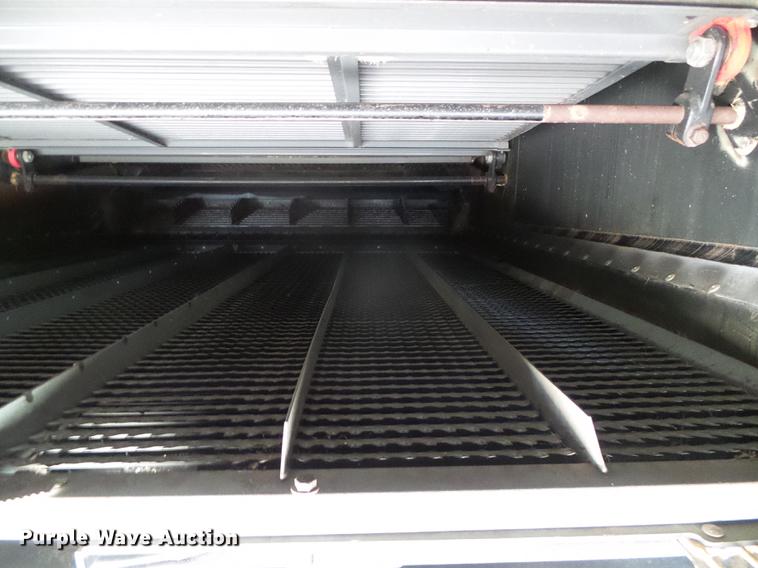 image for item DF2954 2005 Challenger 670 combine