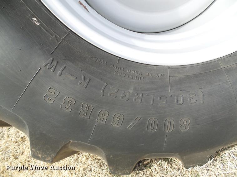 image for item DF2954 2005 Challenger 670 combine