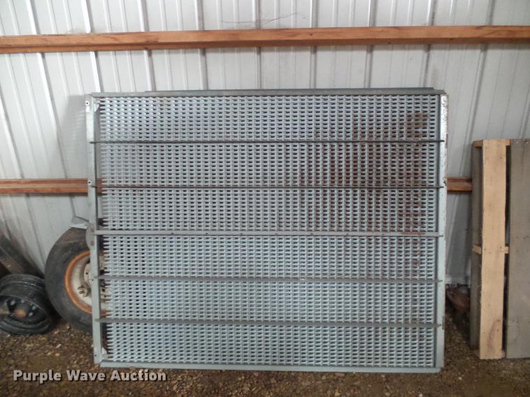 image for item DF2954 2005 Challenger 670 combine