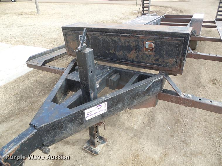 image for item DF2955 1998 B&B sprayer trailer
