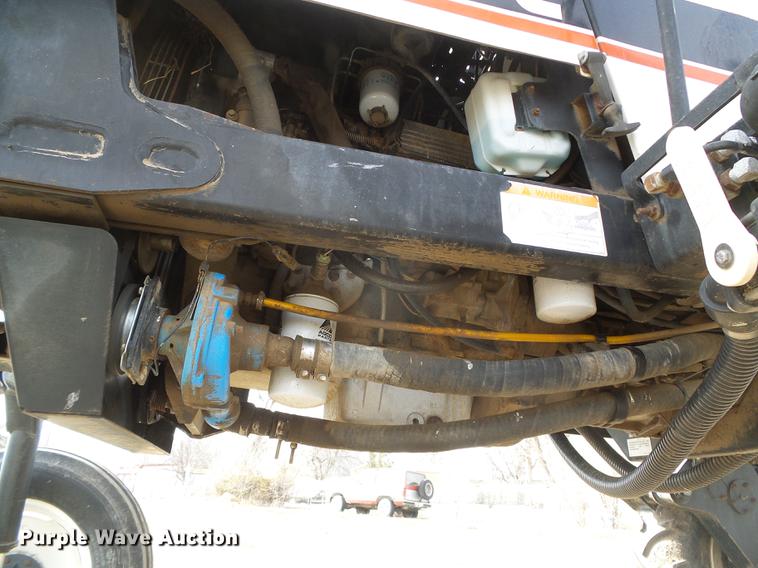 image for item DF2956 SpraCoupe 4440 sprayer