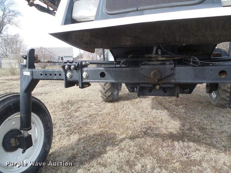 image for item DF2956 SpraCoupe 4440 sprayer