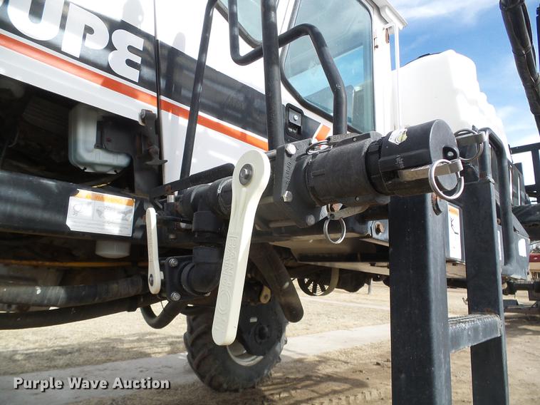 image for item DF2956 SpraCoupe 4440 sprayer