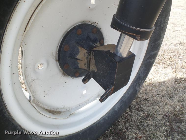 image for item DF2956 SpraCoupe 4440 sprayer