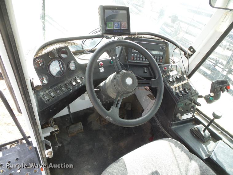 image for item DF2956 SpraCoupe 4440 sprayer