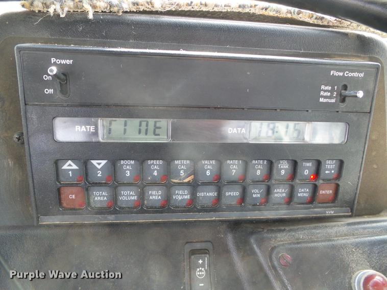 image for item DF2956 SpraCoupe 4440 sprayer