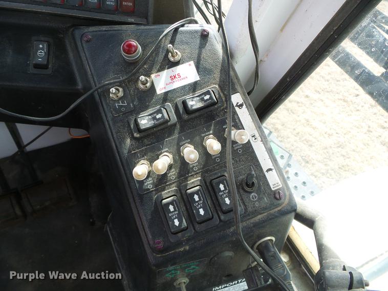 image for item DF2956 SpraCoupe 4440 sprayer