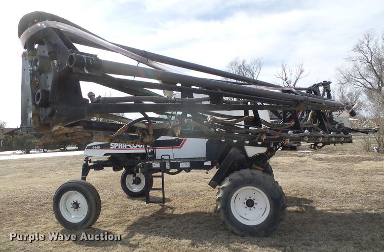 image for item DF2956 SpraCoupe 4440 sprayer
