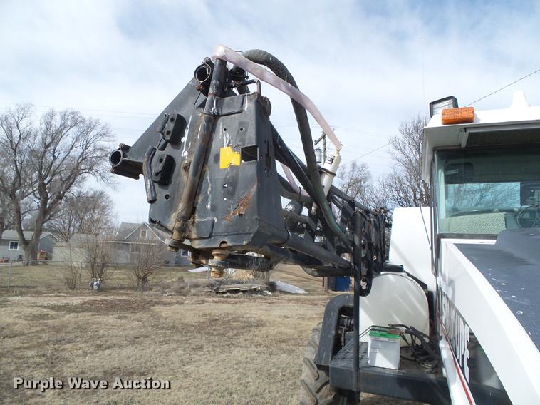 image for item DF2956 SpraCoupe 4440 sprayer