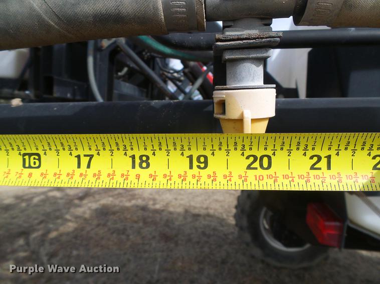 image for item DF2956 SpraCoupe 4440 sprayer