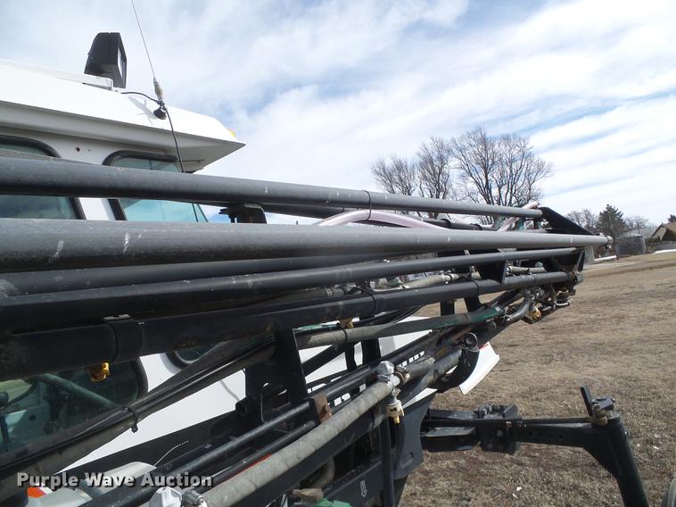 image for item DF2956 SpraCoupe 4440 sprayer