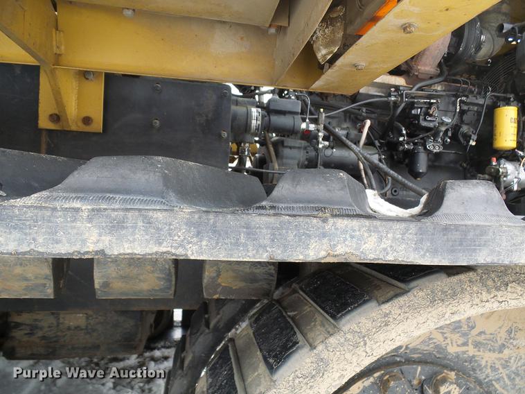 image for item DF7117 1993 Caterpillar Challenger 65C tractor