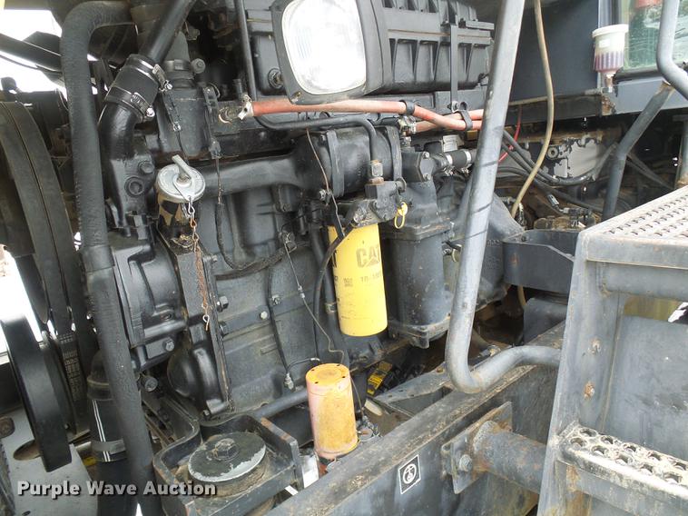 image for item DF7117 1993 Caterpillar Challenger 65C tractor