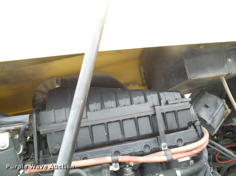 image for item DF7117 1993 Caterpillar Challenger 65C tractor