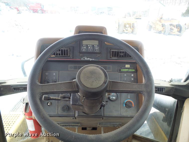 image for item DF7117 1993 Caterpillar Challenger 65C tractor