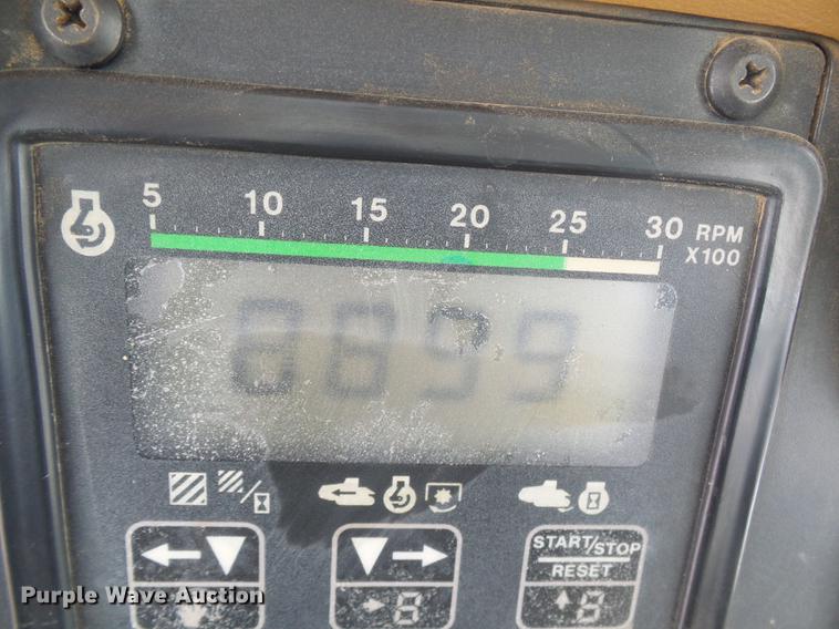 image for item DF7117 1993 Caterpillar Challenger 65C tractor