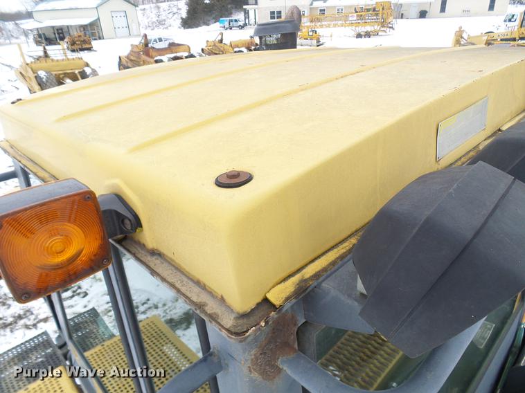 image for item DF7117 1993 Caterpillar Challenger 65C tractor