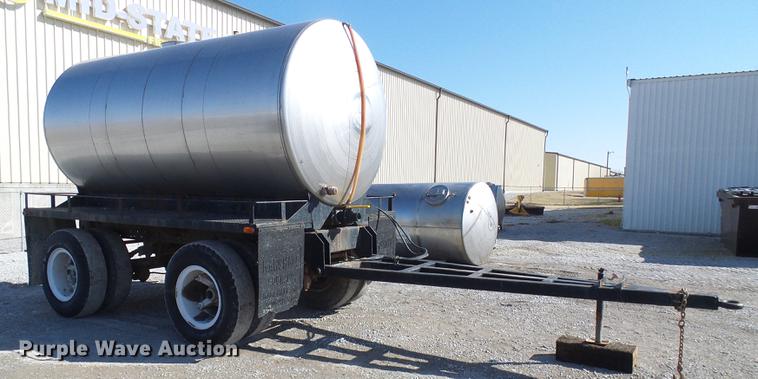 image for item DF7129 1983 shop built tank trailer