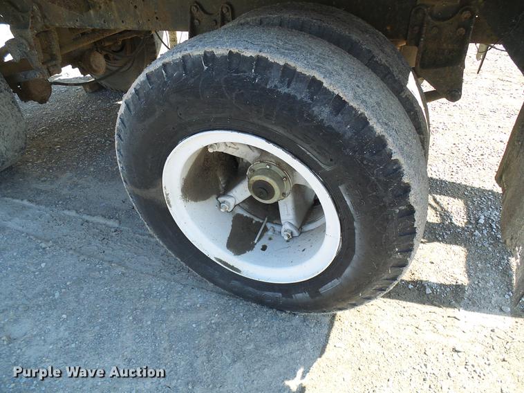 image for item DF7129 1983 shop built tank trailer