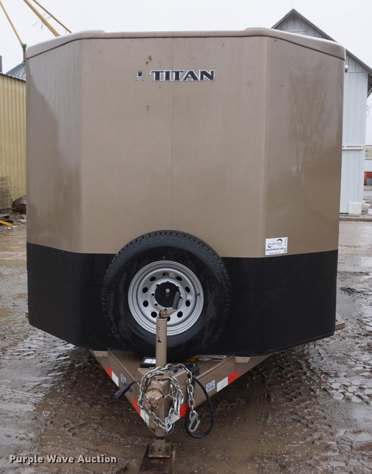 image for item DF7620 2016 Titan livestock trailer