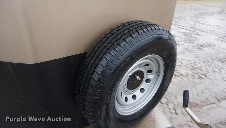 image for item DF7620 2016 Titan livestock trailer