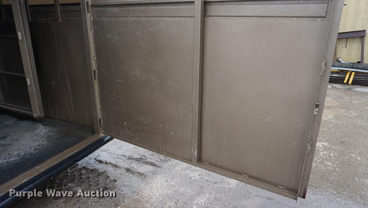 image for item DF7620 2016 Titan livestock trailer