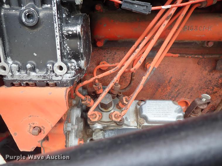 image for item DF8754 International F986 tractor