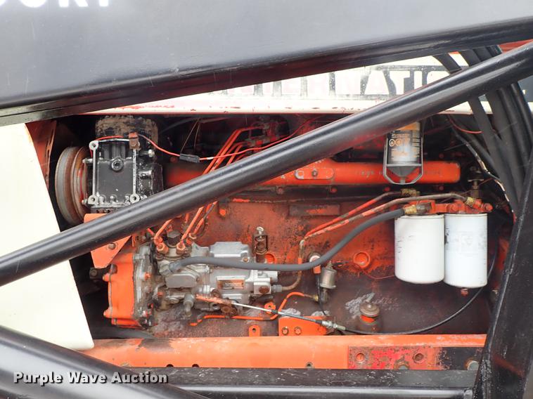 image for item DF8754 International F986 tractor