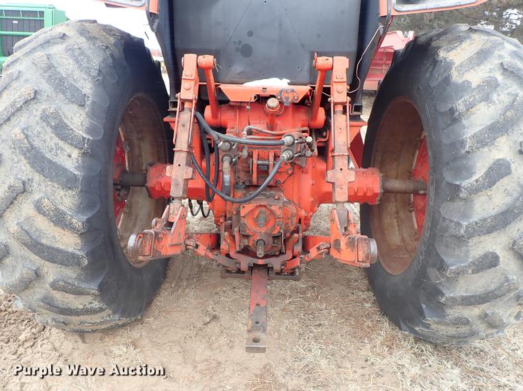 image for item DF8754 International F986 tractor