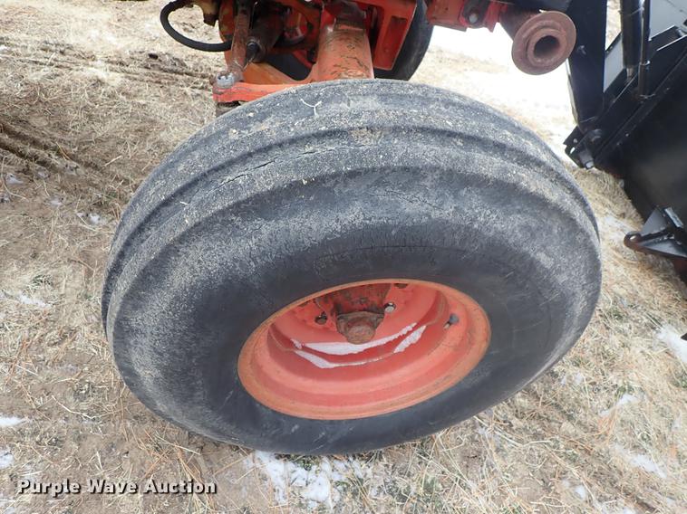 image for item DF8754 International F986 tractor