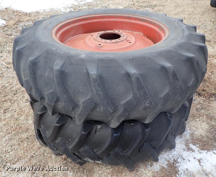 image for item DF8754 International F986 tractor