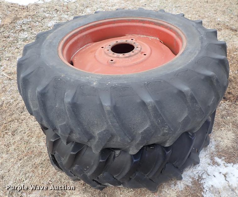 image for item DF8754 International F986 tractor