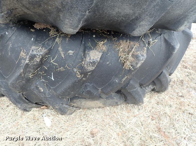 image for item DF8754 International F986 tractor