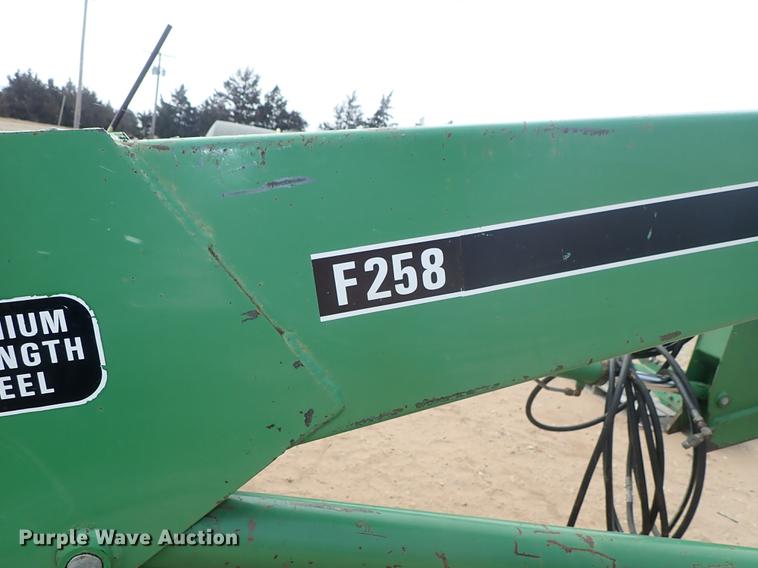 image for item DF8755 Farm Hand F258 loader