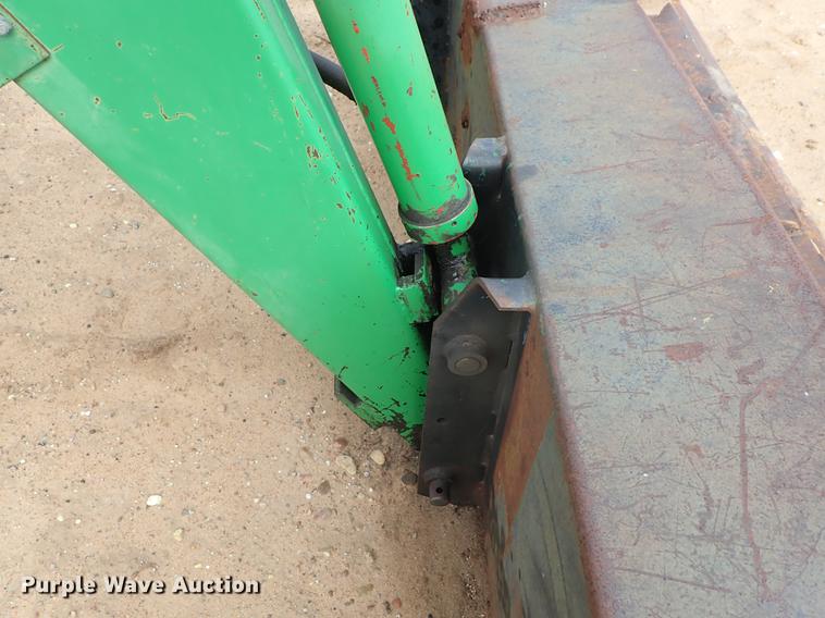 image for item DF8755 Farm Hand F258 loader