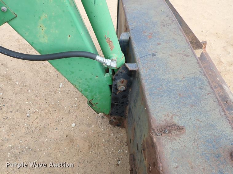 image for item DF8755 Farm Hand F258 loader