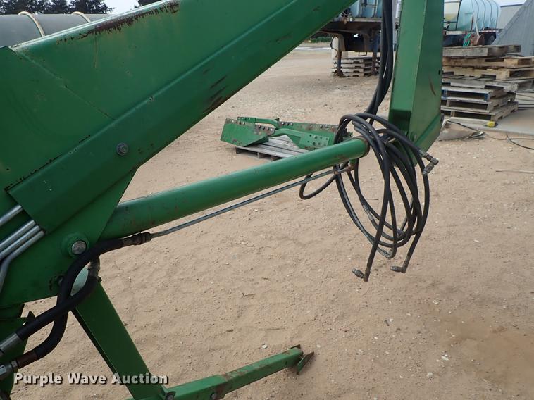 image for item DF8755 Farm Hand F258 loader