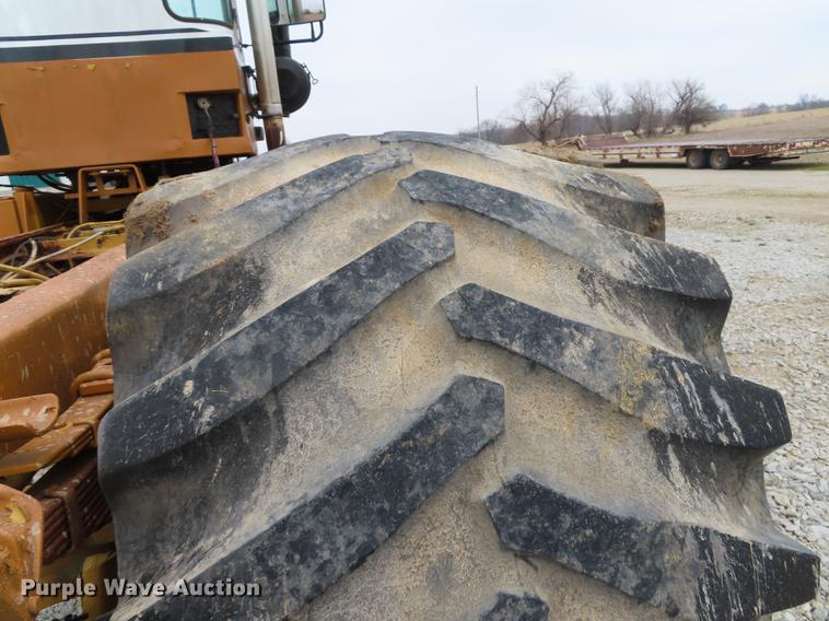 image for item DN9089 Ag-Chem TerraGator 1844 applicator cab and chassis