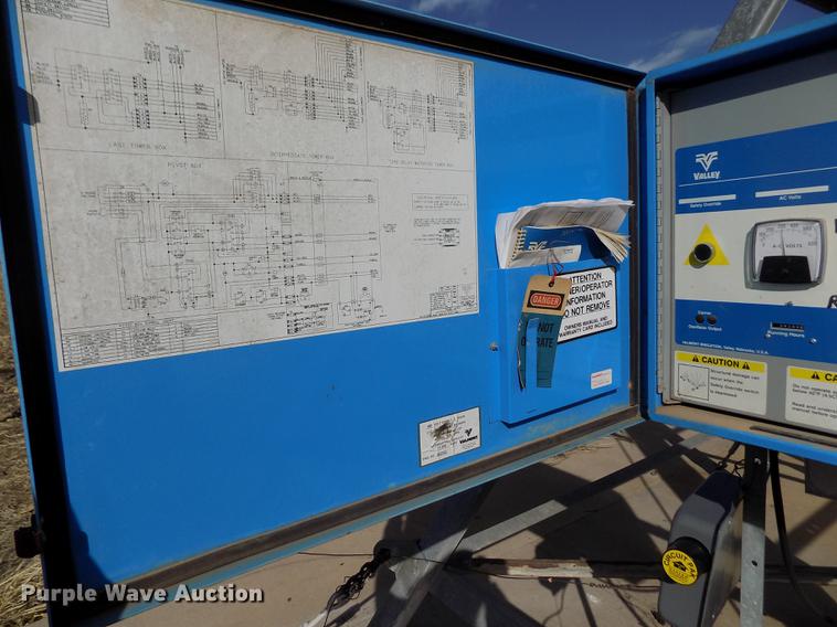 image for item DY9214 Valley 6000 series center pivot