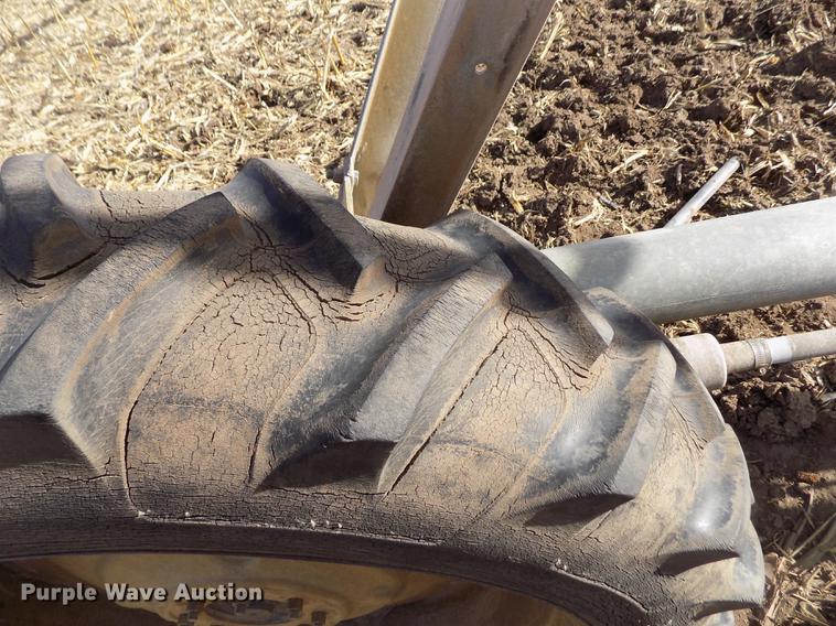 image for item DY9214 Valley 6000 series center pivot